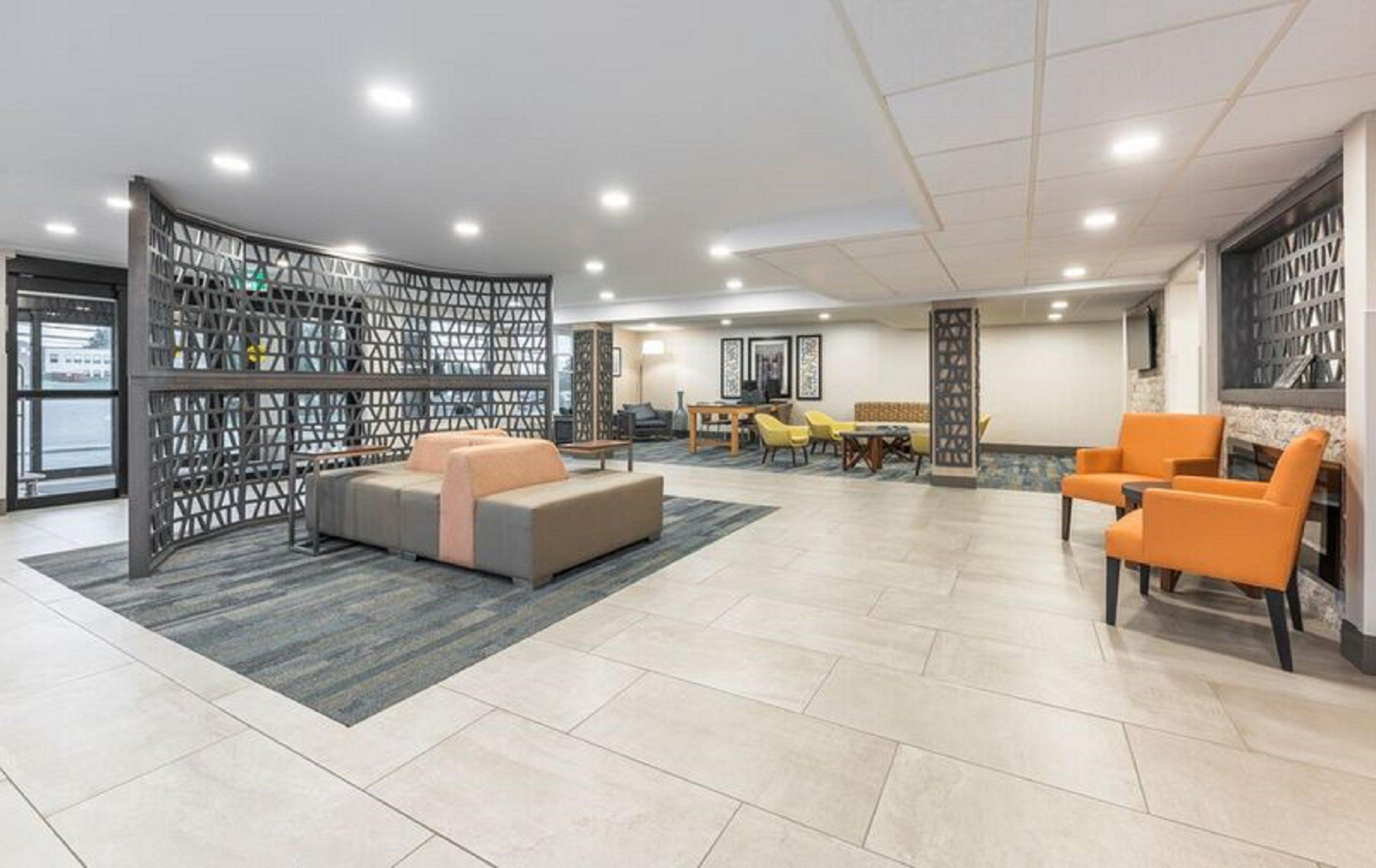 Holiday Inn Express Hotel & Suites Charlottetown By Ihg Exterior photo